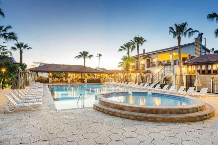 Almond Holiday Village & Hotel Karavas  Экстерьер фото